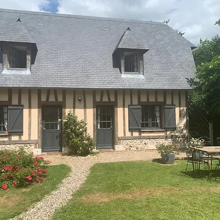 Le Bois Des Pierres Hébergement de vacances *